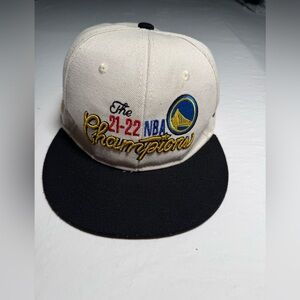 Golden State Warriors “The 21-22 NBA Champions” New Era Snapback hat